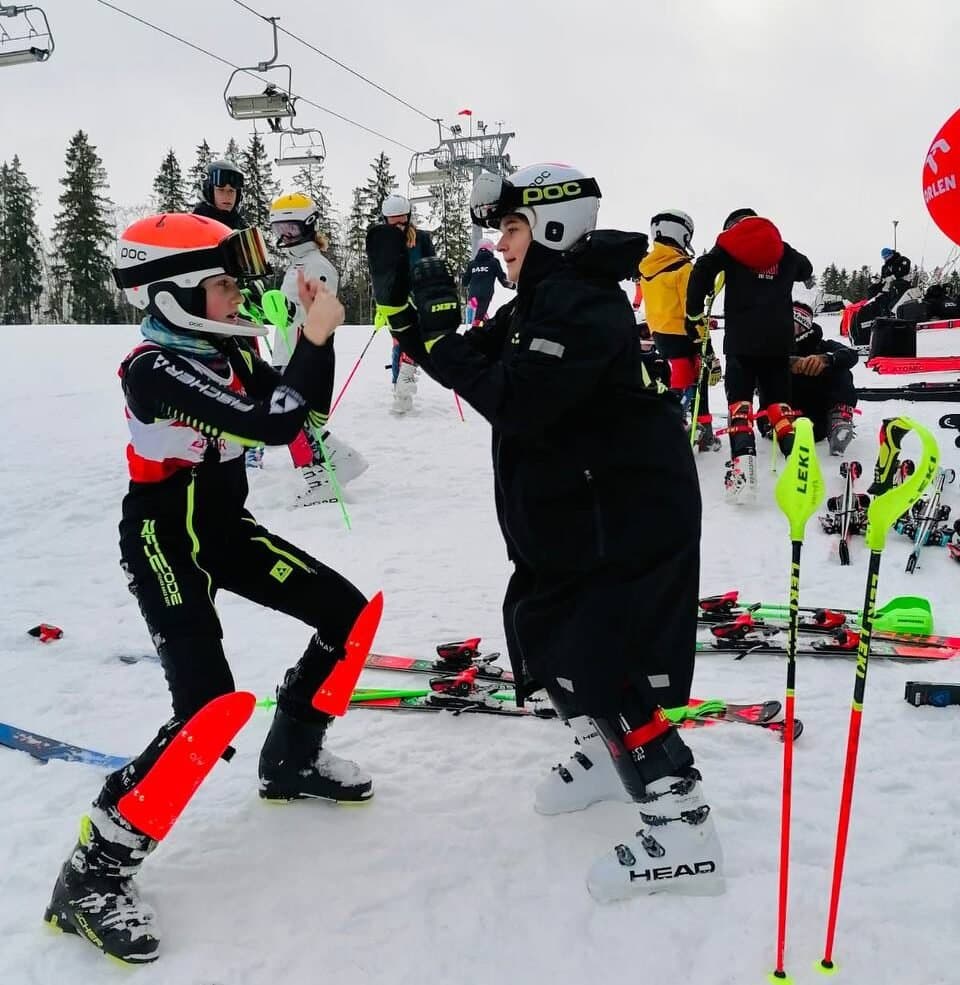 Zawodnicy Frogs SKI & SUN